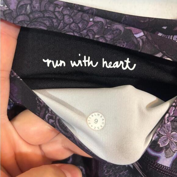 Lululemon Fast and Free Crop 23” Sz 6 Run With Heart Floral Dragon Print - Picture 8 of 8